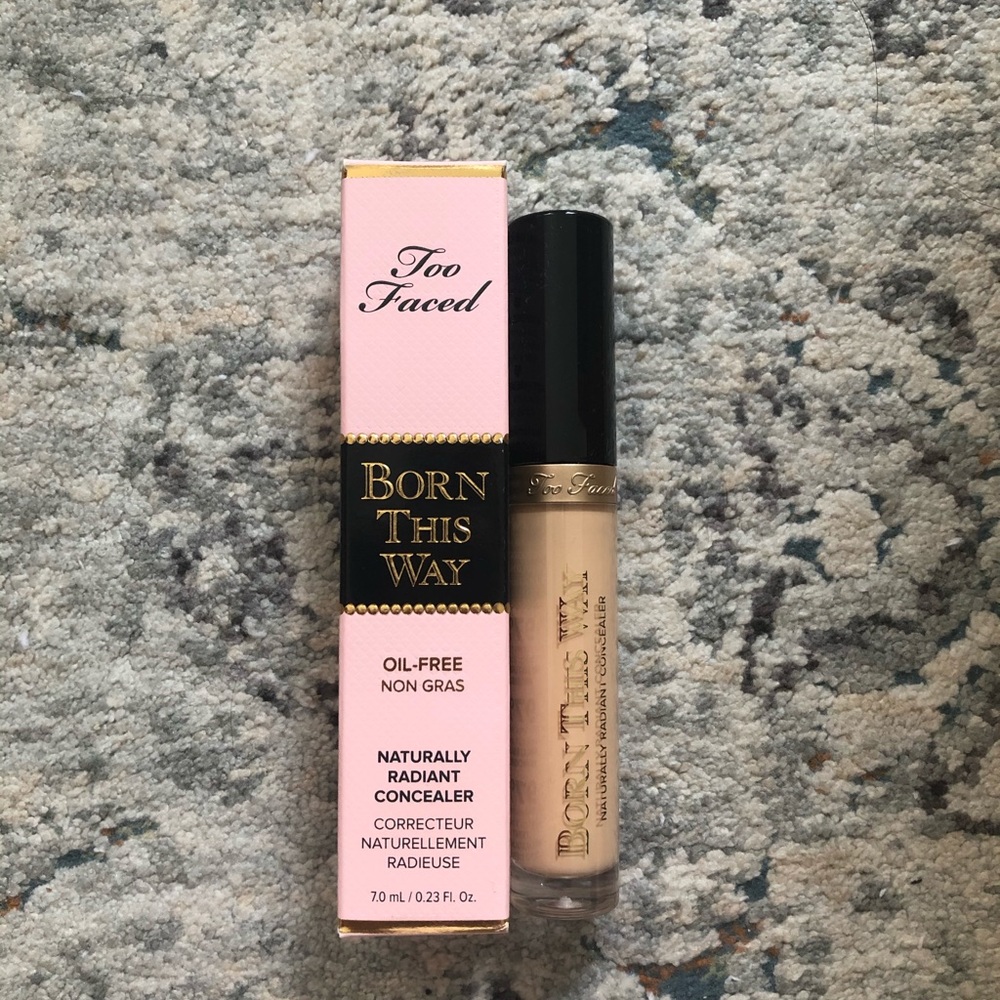 Too Faced Born this Way Naturaly Radiant Concealer